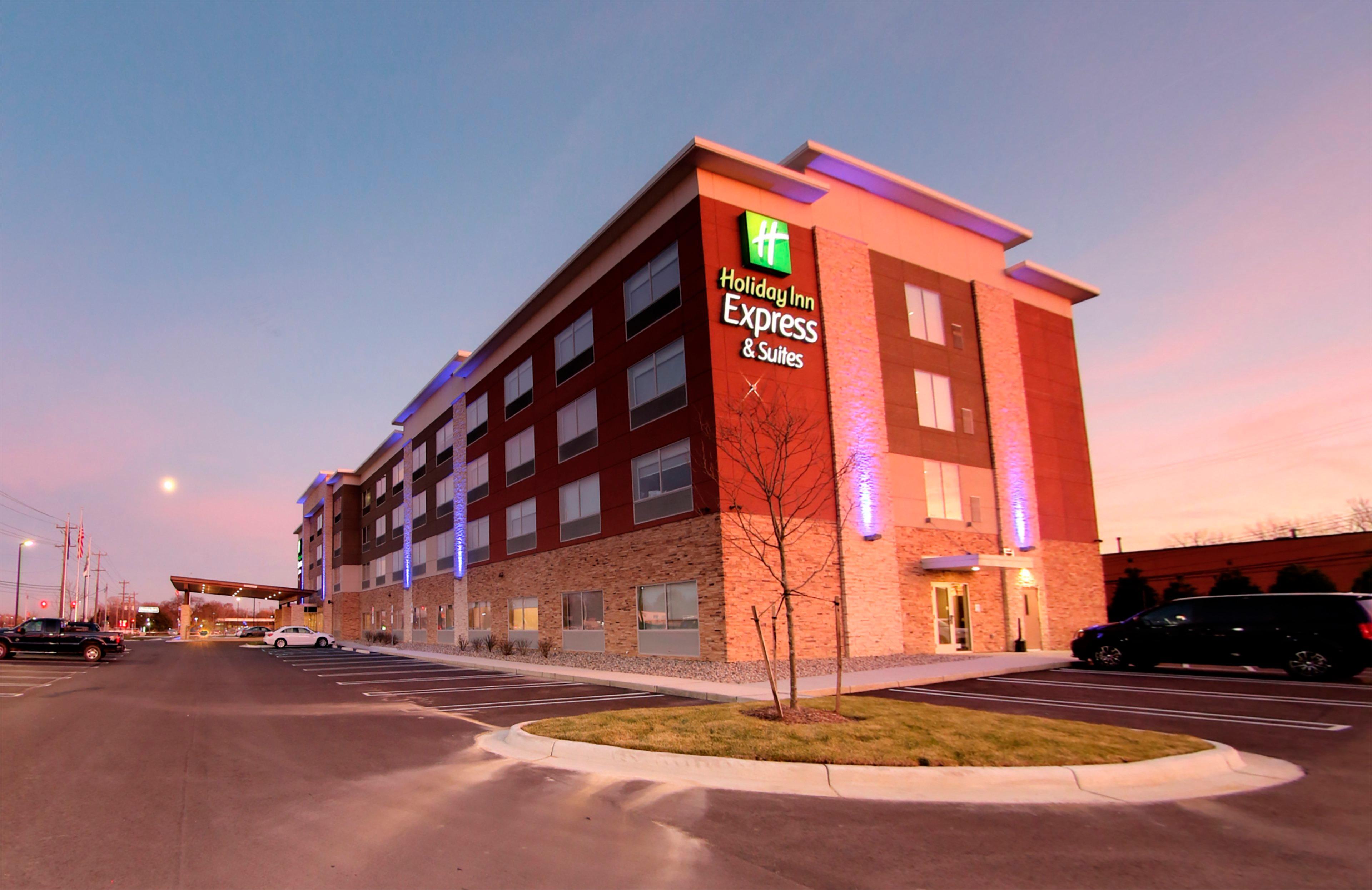Holiday Inn Express & Suites - Detroit Northwest - Livonia By Ihg Zewnętrze zdjęcie