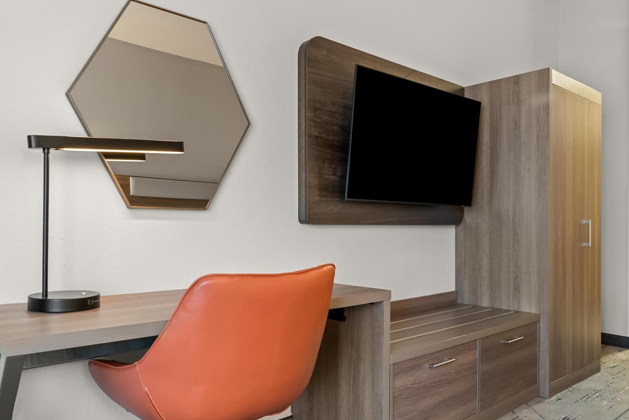 Holiday Inn Express & Suites - Detroit Northwest - Livonia By Ihg Zewnętrze zdjęcie